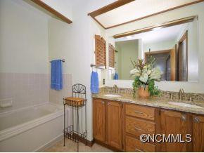 735 N. PARK PLACE - Photo 10