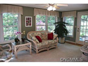 111 Hilltop Rd - Photo 8
