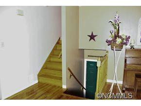 111 Hilltop Rd - Photo 9