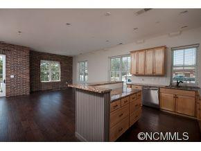 29 West French Broad St, Unit 301 - Photo 5