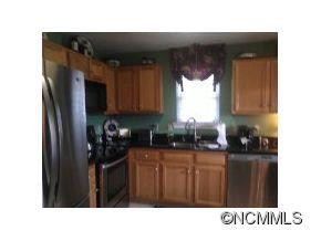 4606 Breakers - Photo 5