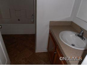 726 Halsbury Avenue - Photo 6