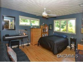 227 GIBBS ROAD - Photo 10