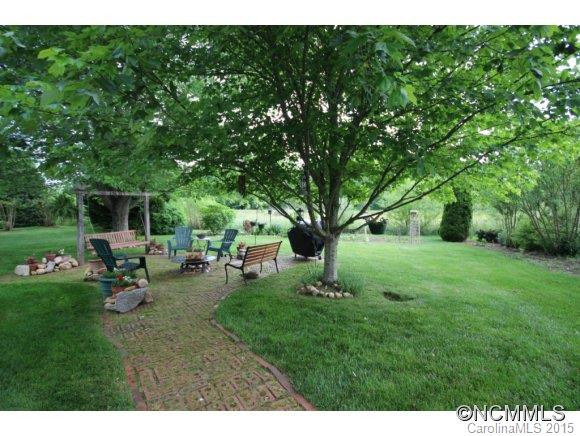 212 Riverwind Drive - Photo 18