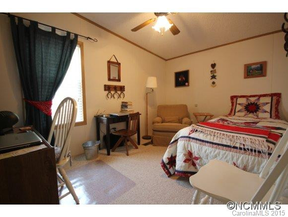 212 Riverwind Drive - Photo 4