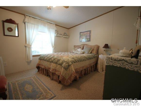 212 Riverwind Drive - Photo 5