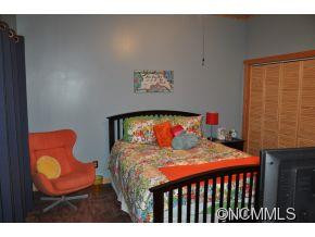 184 Sunlight Path - Photo 17