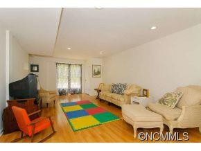 129 Carrier Street - Photo 10