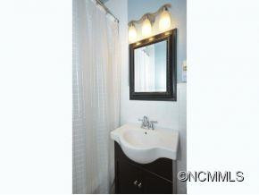 302 SHEPHERD STREET - Photo 8