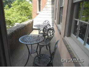185 Macon Ave., Unit A1 - Photo 16