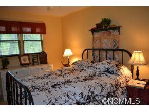 1160 Chestnut Grove Road - Photo 11