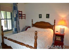1160 Chestnut Grove Road - Photo 9