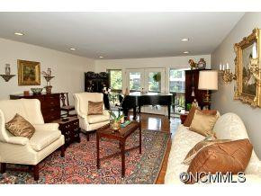 417 Crowfields Drive - Photo 5