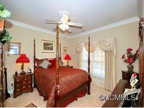 812 WEST POINTE DRIVE - Photo 8