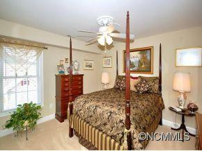 812 WEST POINTE DRIVE - Photo 9