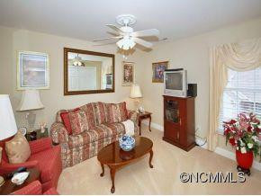 812 WEST POINTE DRIVE - Photo 10