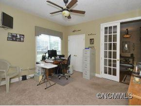 60 MOUNTAIN SHADOWS DRIVE - Photo 16