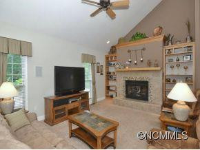 60 MOUNTAIN SHADOWS DRIVE - Photo 4