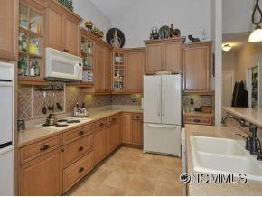 60 MOUNTAIN SHADOWS DRIVE - Photo 10