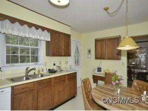 412 PERIWINKLE DRIVE - Photo 6