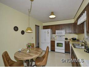 412 PERIWINKLE DRIVE - Photo 7