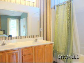 445 Glensprings Drive - Photo 13