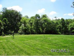 445 Glensprings Drive - Photo 3