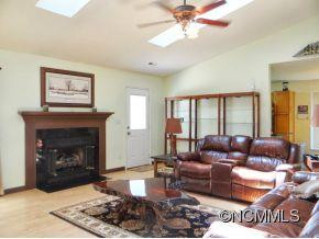 445 Glensprings Drive - Photo 10