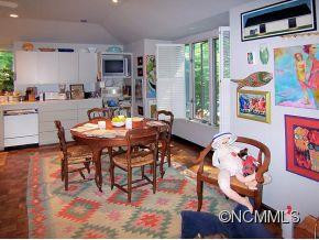 219 Estate Drive - Photo 11
