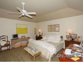 219 Estate Drive - Photo 14