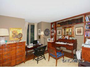 219 Estate Drive - Photo 18