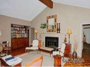 219 Estate Drive - Photo 5