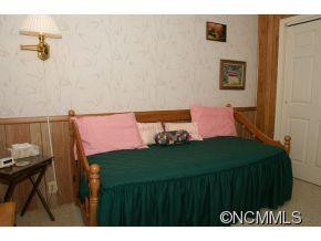 1764 SUMMIT DRIVE - Photo 14