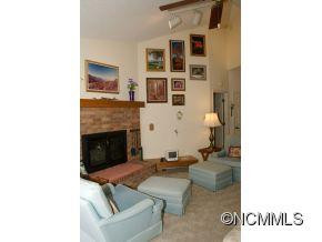 1764 SUMMIT DRIVE - Photo 23