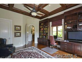 204 Secluded Hills LN - Photo 8