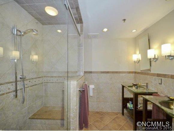 21 BATTERY PARK UNIT 604 - Photo 15