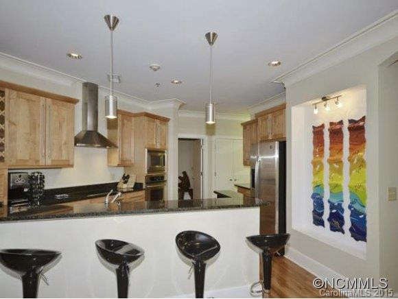 21 BATTERY PARK UNIT 604 - Photo 10