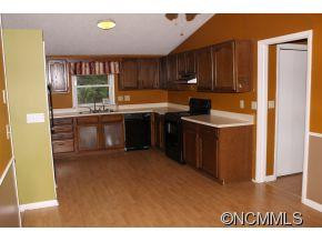 187 Moody Avenue - Photo 2