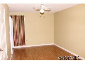 187 Moody Avenue - Photo 5