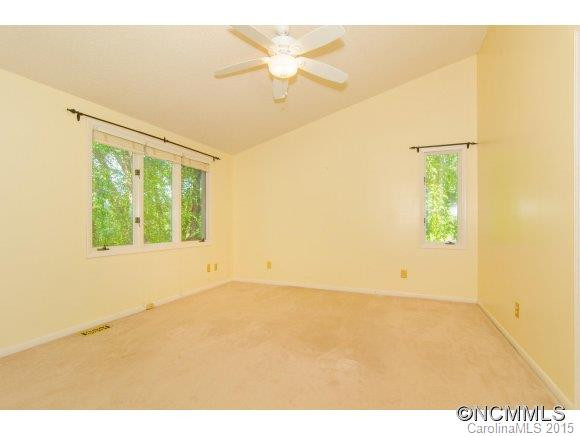 54 Hollybrook Dr - Photo 11