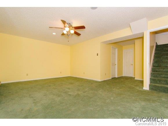 54 Hollybrook Dr - Photo 18