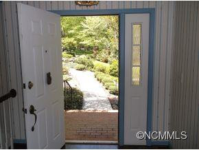 7 GREENBRIAR WOODS CIRCLE - Photo 2