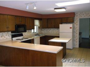 7 GREENBRIAR WOODS CIRCLE - Photo 6