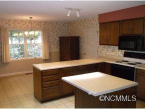 7 GREENBRIAR WOODS CIRCLE - Photo 7