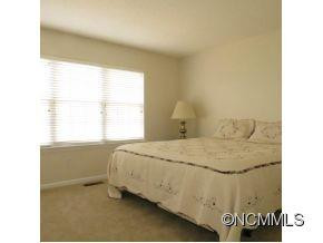 10 West Danbury - Photo 16