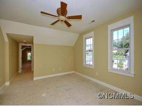 46 LINDA ANN DRIVE - Photo 12