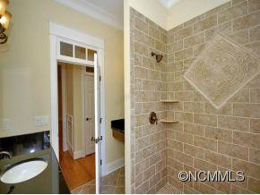 46 LINDA ANN DRIVE - Photo 13