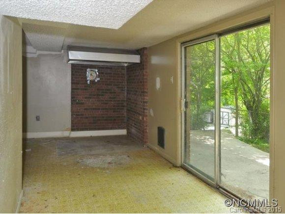 87 PERSHING ROAD - Photo 11