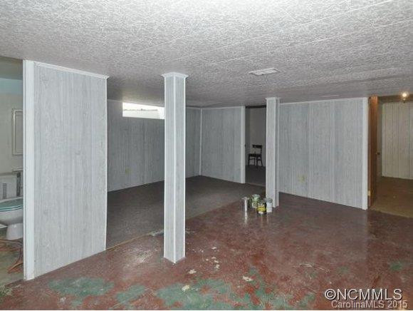 87 PERSHING ROAD - Photo 12
