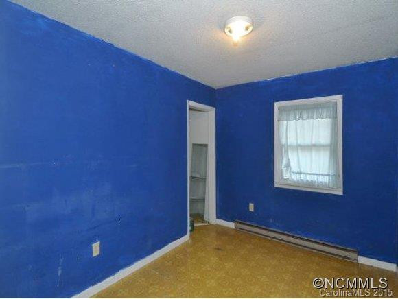 87 PERSHING ROAD - Photo 14